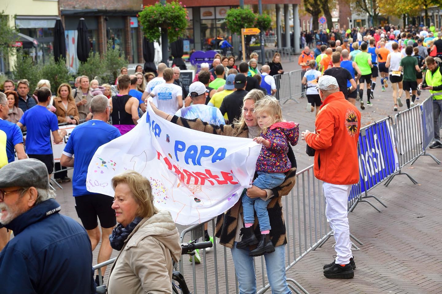 Van Oers Marathon Brabant met veel belangstelling op en langs het parcours
