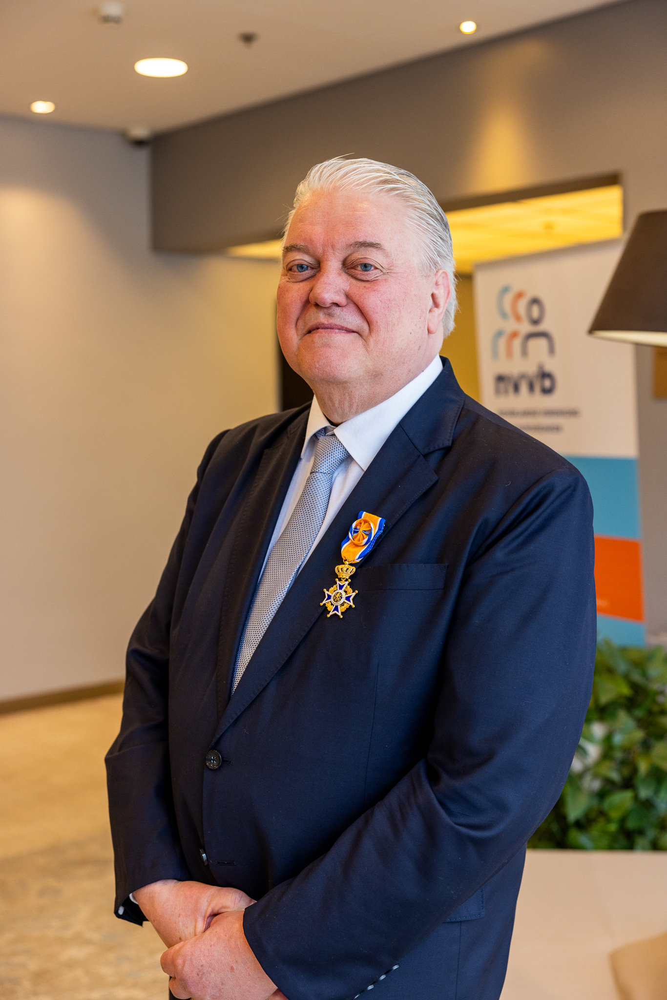 Simon Rijsdijk benoemt tot Officier in de Orde van Oranje-Nassau